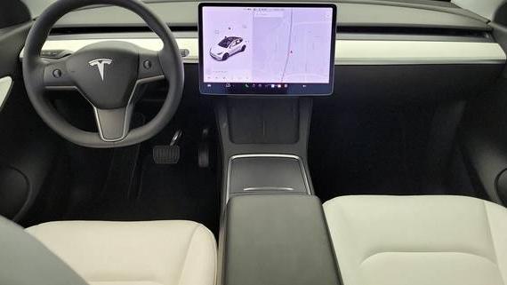TESLA MODEL Y 2022 7SAYGDEE0NF354459 image
